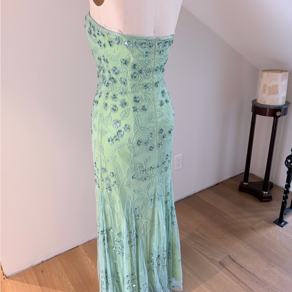 Elegant Green Aqua Beaded Evening Dress - Picture 8 of 14